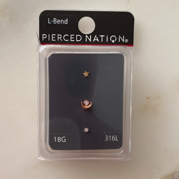 🆕 PIERCED NATION Surgical Steal L-Bend 18G nose stud 3 pack - Picture 1 of 4